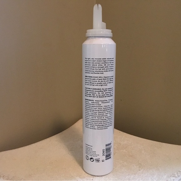 L’ange WHIP Volumizing Mousse - 6 oz. - Picture 2 of 2